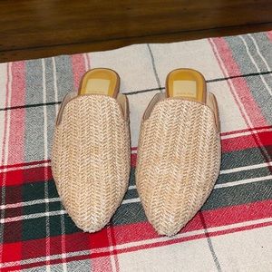 Dolce Vita Ezra Mules size 6